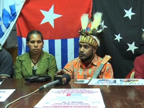 Benny Wenda speaking at the press conference in Port Moresby