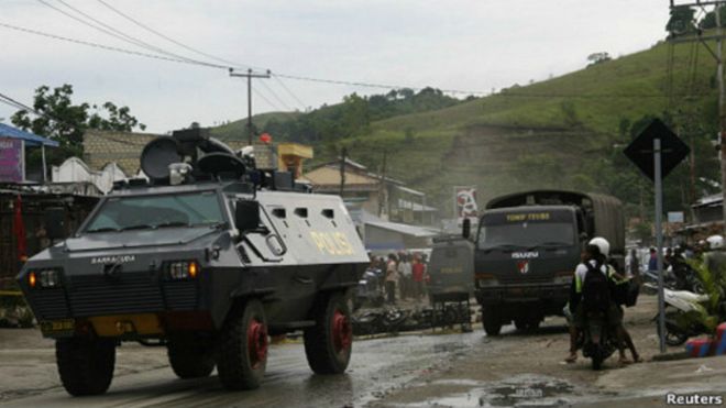 Indonesian police and military in Tolikara. Photo: BBC