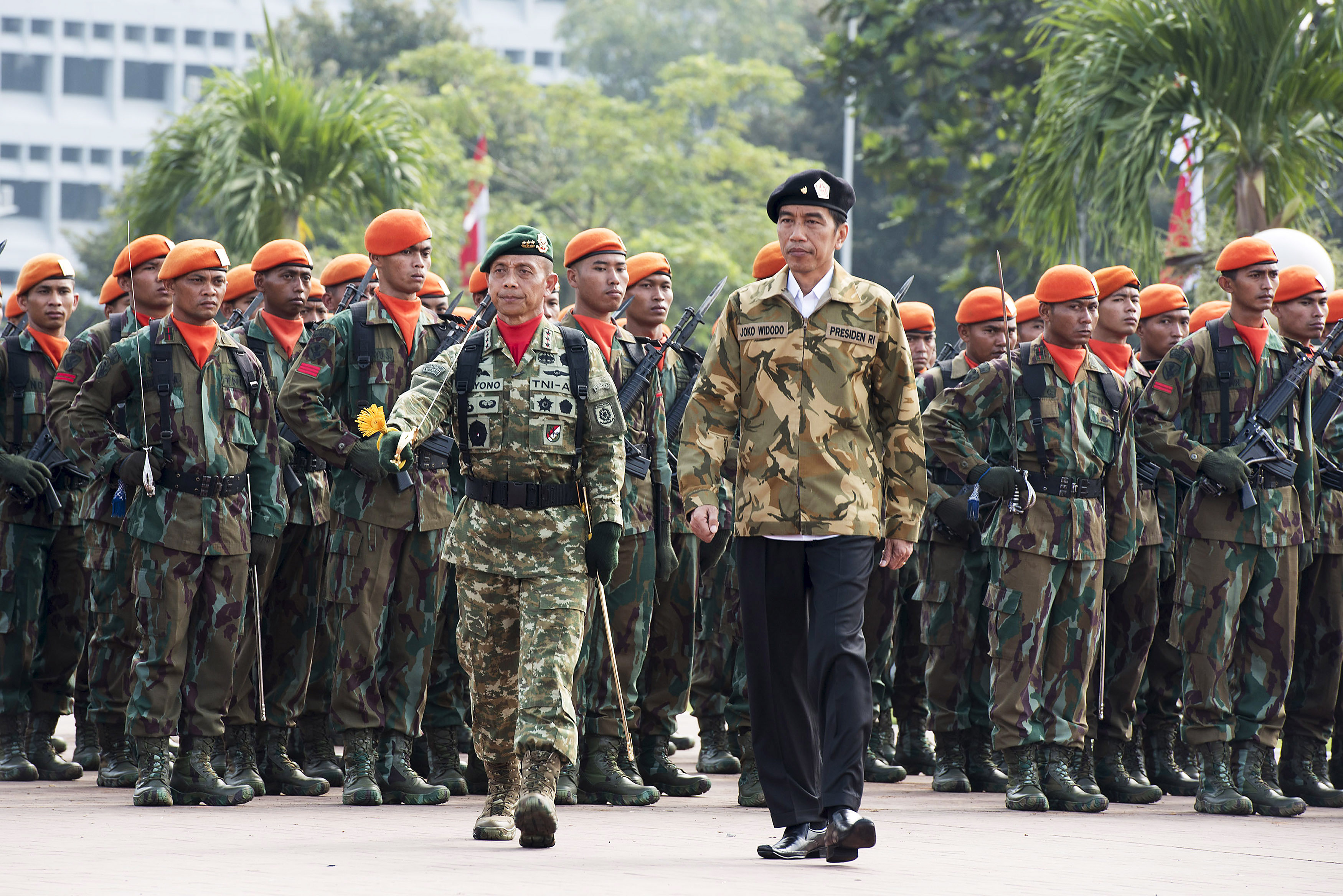 Indonesia's new 'civilian President' with the Indonesian military