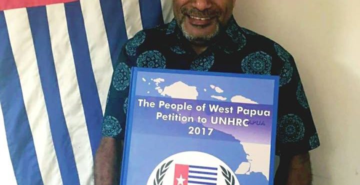 Benny Wenda hands over West Papuan People’s Petition, signed by 1.8 million West Papuans, to the UN